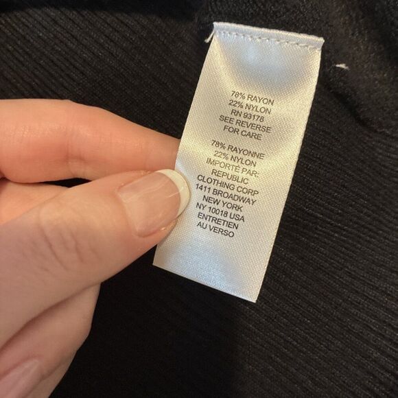 Tahari Solid Black Rubber Knit Crew Neck Tank Top Sweater Medium - Picture 4 of 4